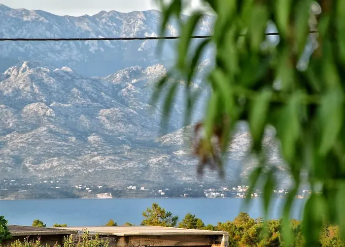 Апартаменты Velebit Ражанац