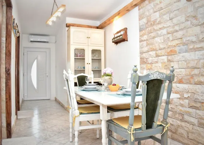 Velebit Appartamento Ražanac